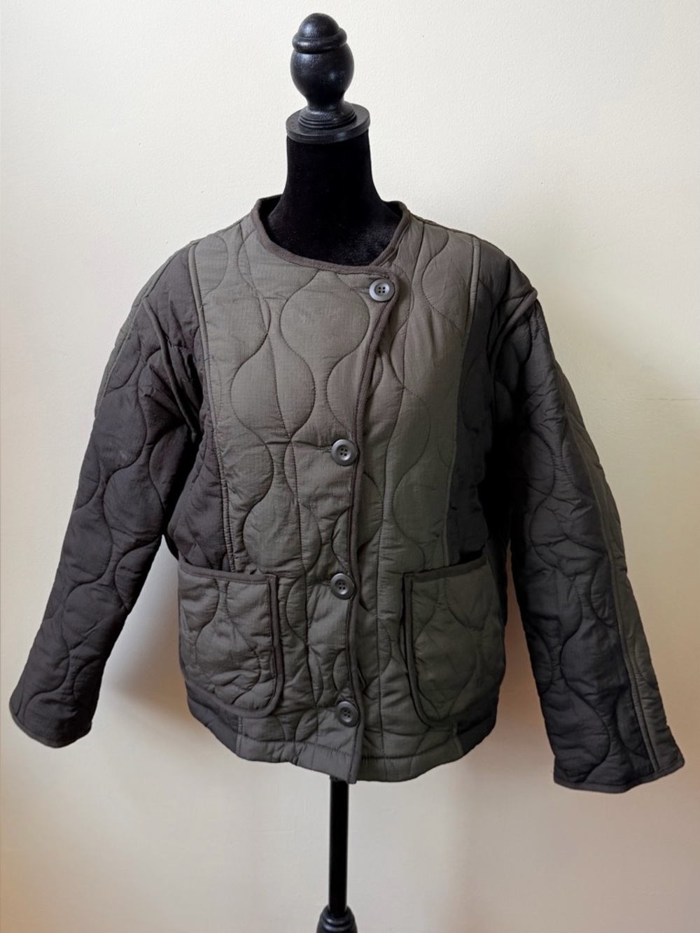 Green Lightweight Casual Quilted Jacket XS Women Like New Worn Twice Spring Fall